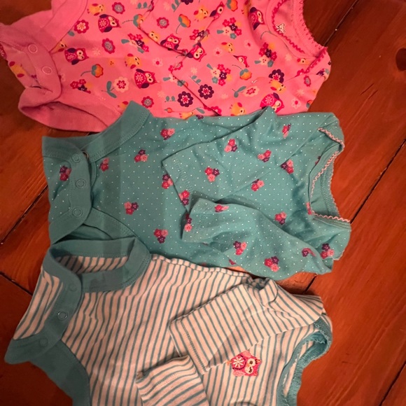 Koala Baby 3 pack long sleeve Onesies. - Picture 7 of 8